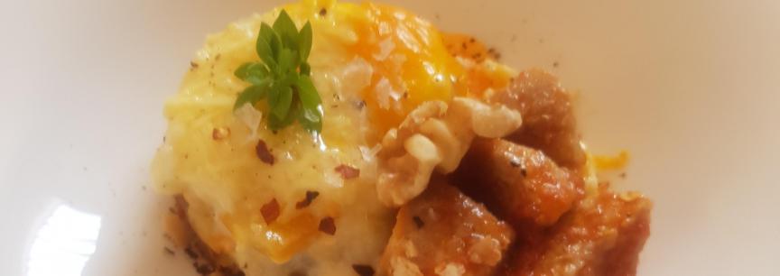Patata trufada,albumina,parmesano,nueces,cerdo agridulce y albahaca