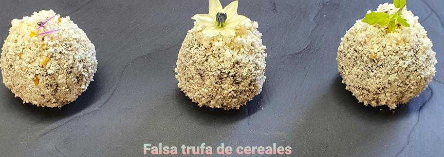 Falsa trufa de cereales y espelette.