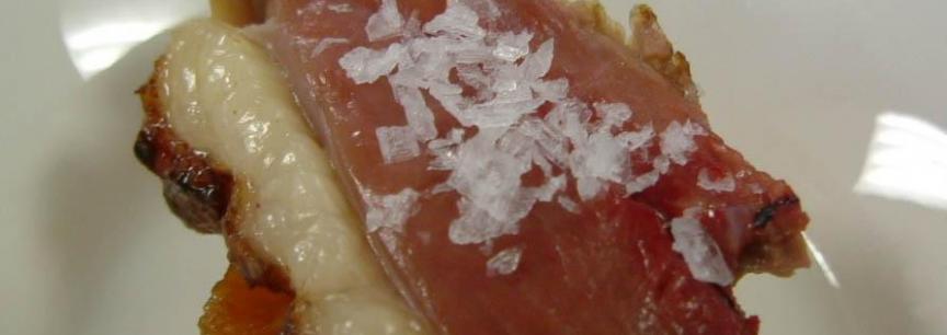 Carpaccio de pato, mango costrado
