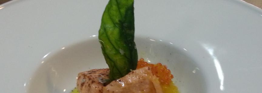 Salmon,lima,albahca,caviar de lumpo