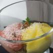 Espuma de mango,fresa y arena de limon