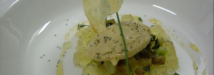 Foie,gel de citricos,galleta de amapola